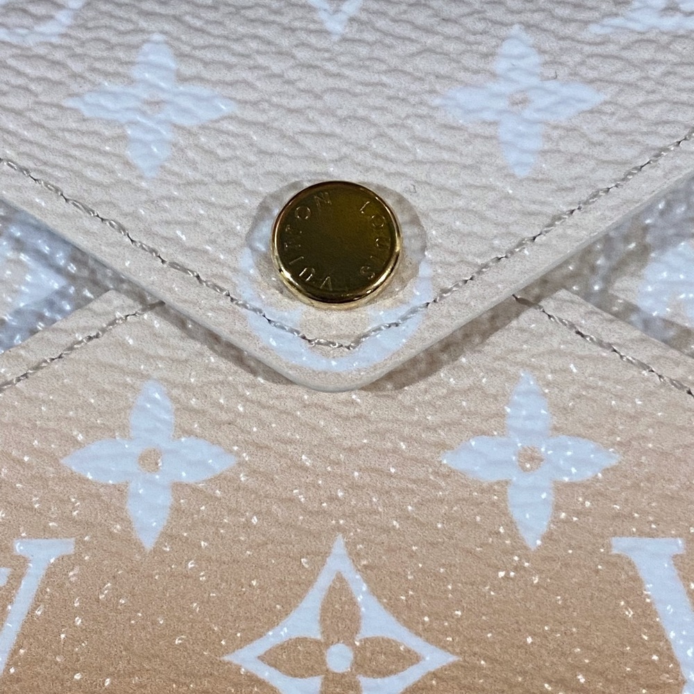 ⛱🏊🏼‍♀️Authentic Brand NEW Louis Vuitton Limited Edition Kirigami Set Pochette - Picture 14 of 14
